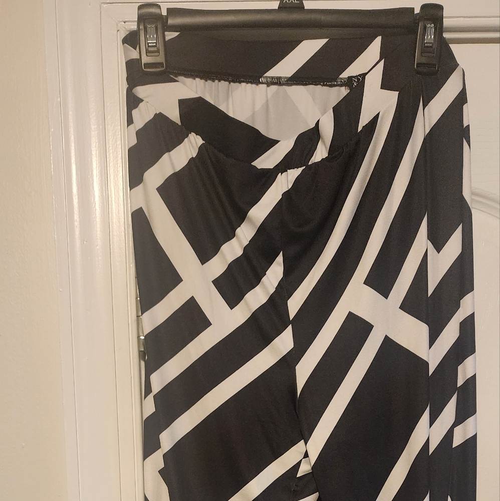 Black and white tights super cute